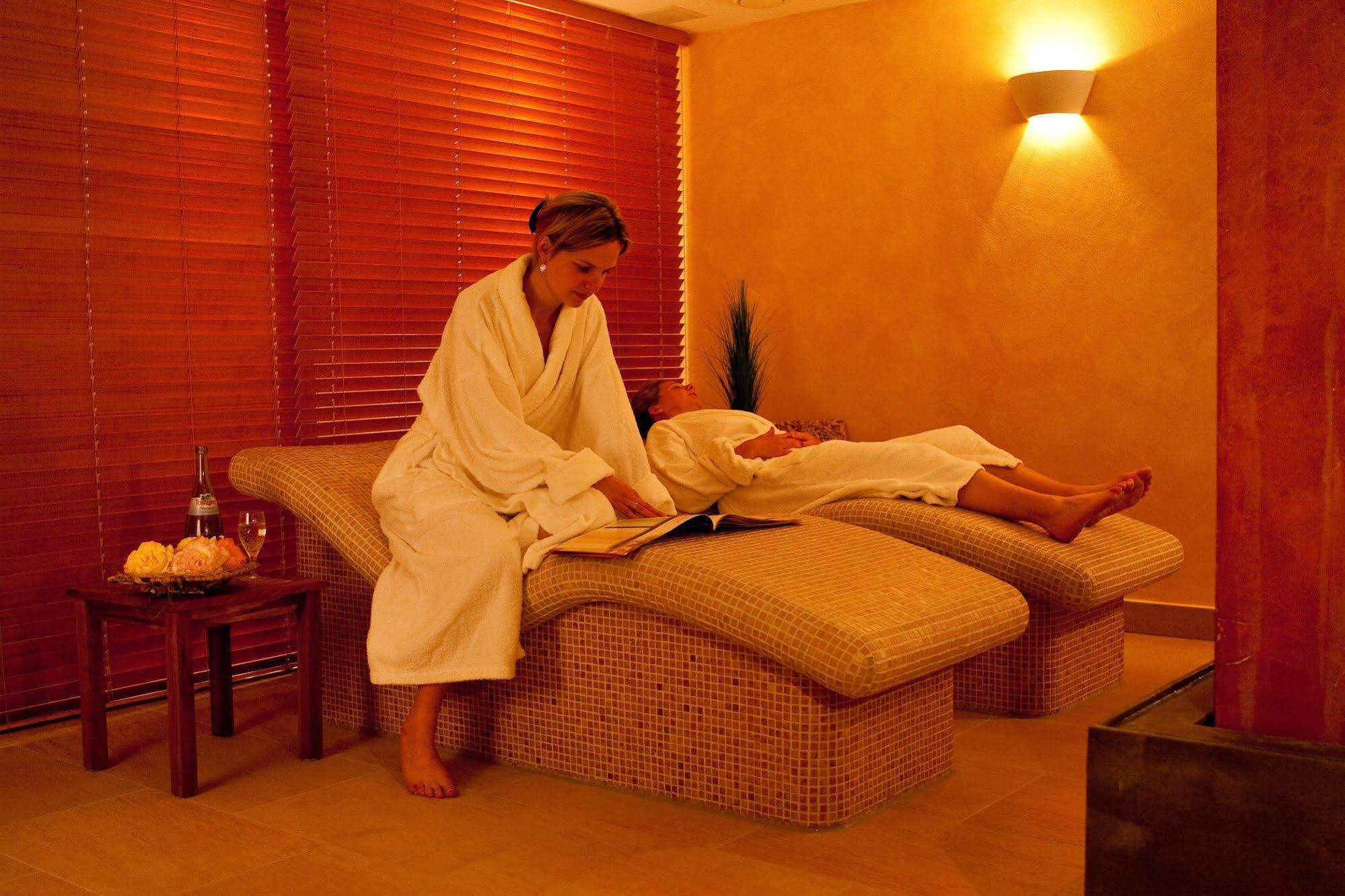 Hotel Azenberg Stuttgart Dış mekan fotoğraf